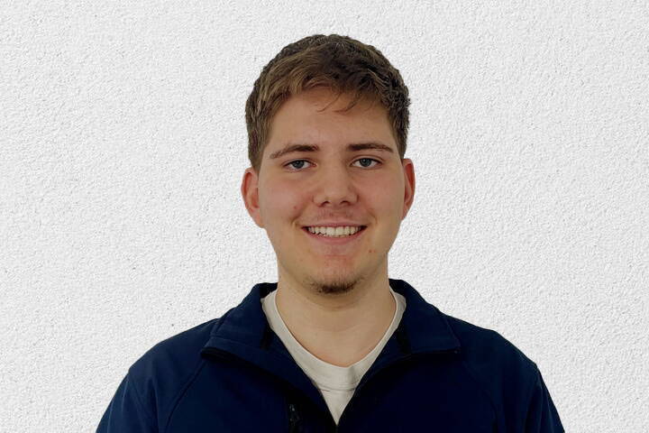 Max Bardakci Max Bardakci